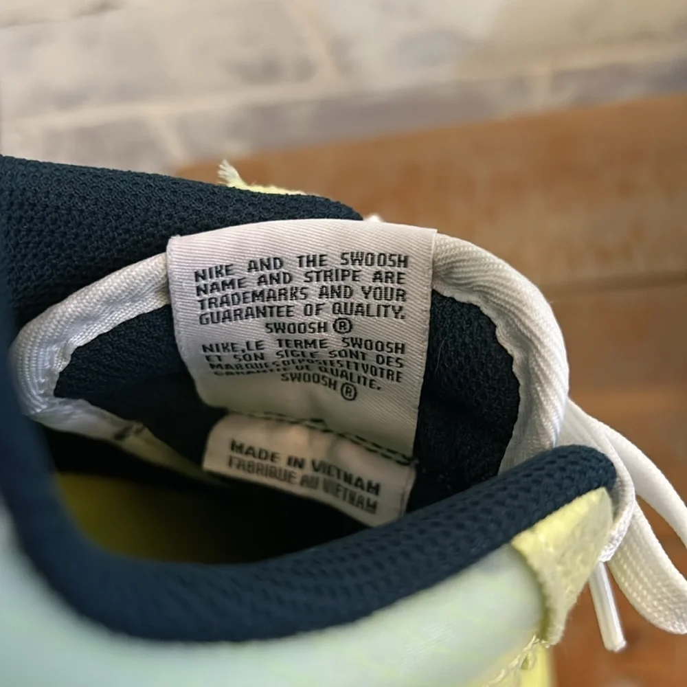 Nike Air Force 1 Crater Lt Lemon Twist White Shoes DH2521 700 Men's Size 9.5